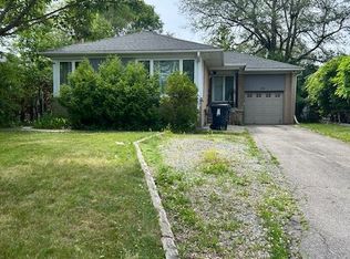 141 Brighton Ave, Toronto, ON M3H 4E1