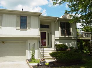 2766 Lakeshire Ln, Indianapolis, IN