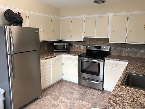 3rd image of 1727 20th Ave