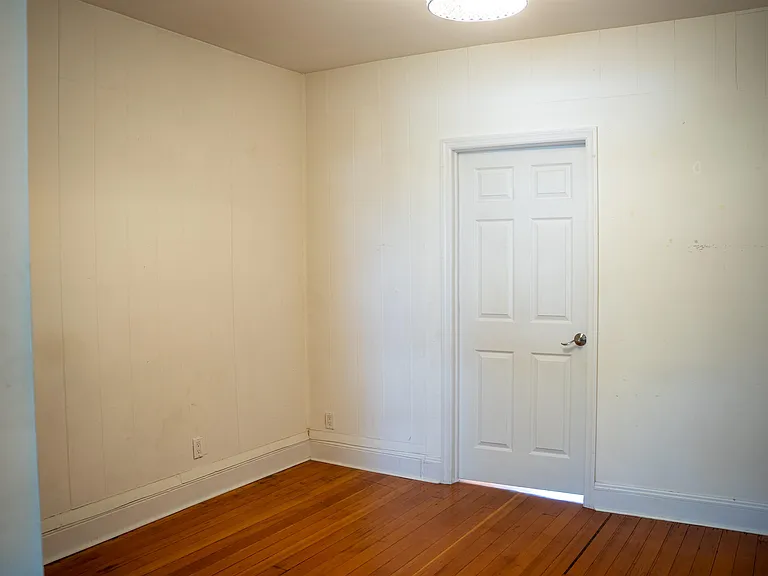 294 Clerk St #1 — Photo 5