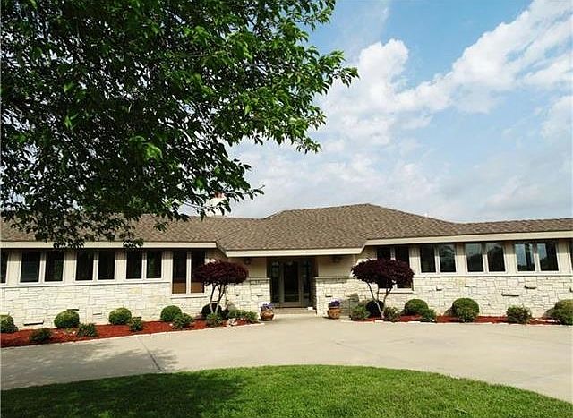 Front of the prairie-style house; taken from the circle drive.