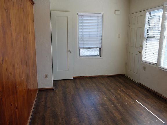 4th image of 206 Pomona Ave #A