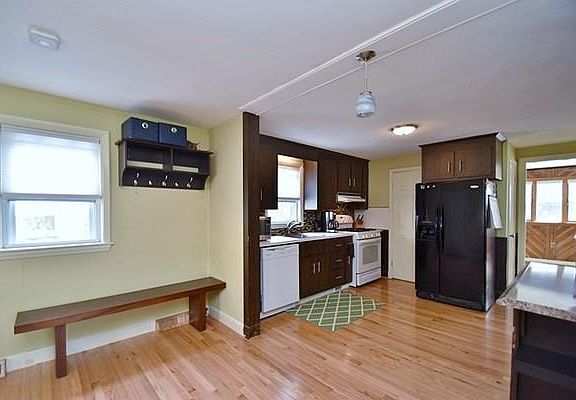 3rd image of 43 Chapel St