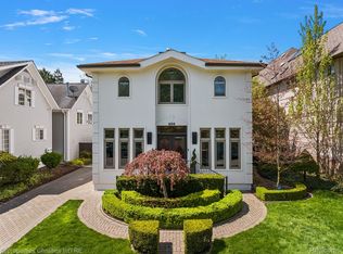 888 Purdy St, Birmingham, MI