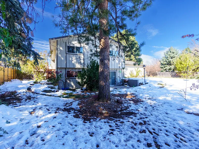 3295 W Parade Cir — Photo 36