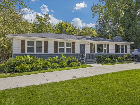 4th image of 603 Bear Dr