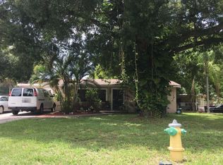 7282 Onyx Dr N, Saint Petersburg, FL 33702