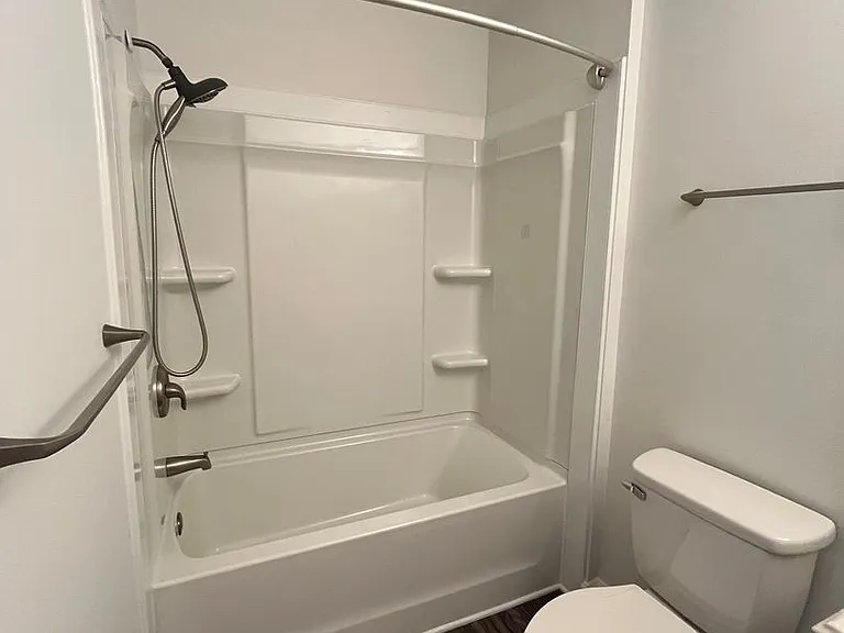 154 Lullwater Dr #A — Photo 18
