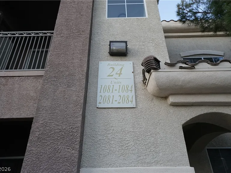 9050 W Warm Springs Rd #2084 — Photo 2