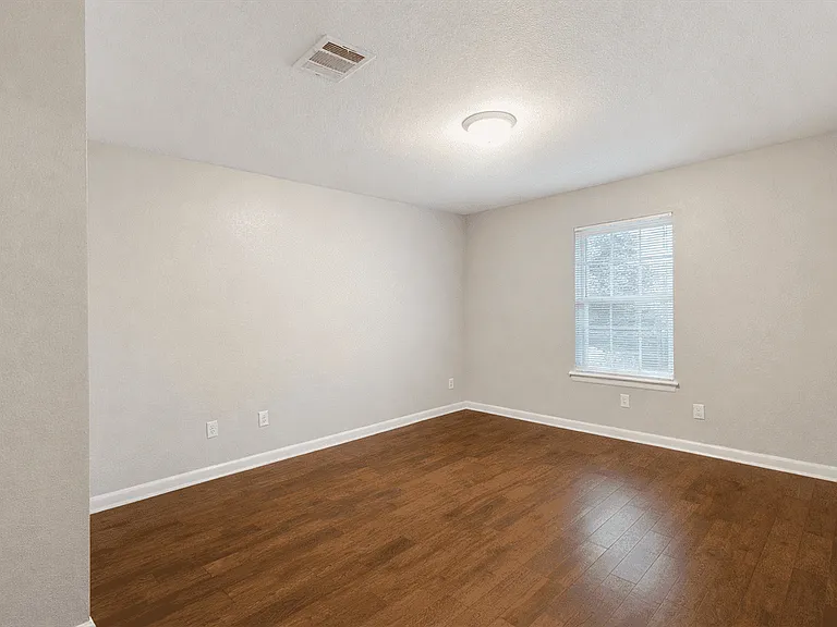 6721 Brothers Ln — Photo 4