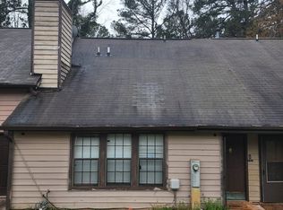 6840 S Lakewood Ter, Douglasville, GA 30135