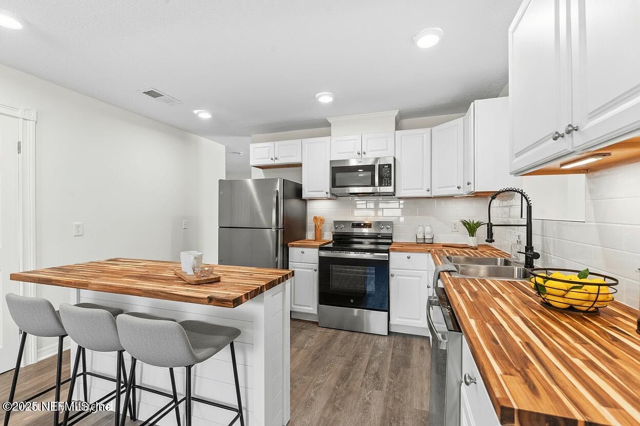 5676 FLAGSTAFF Road, Jacksonville, FL 32207 | MLS #2116926 | Zillow