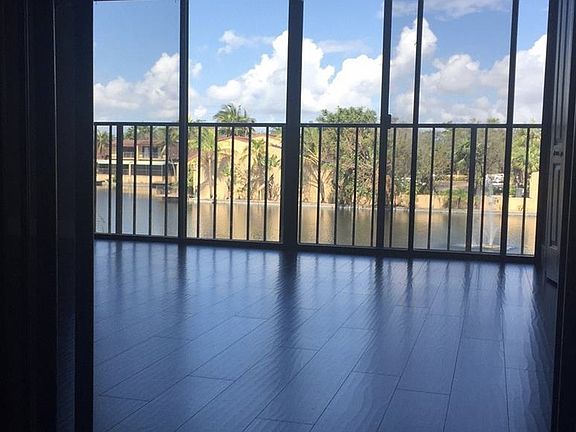 Screen Shot 2017-10-09 at 9.44.00 PM