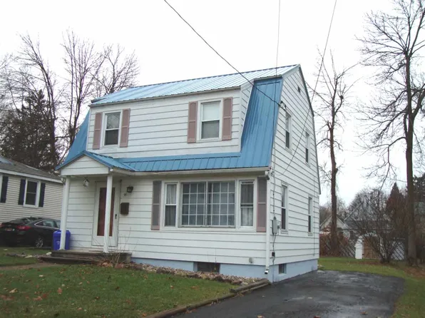 14 Brighton St, Massena, NY 13662
