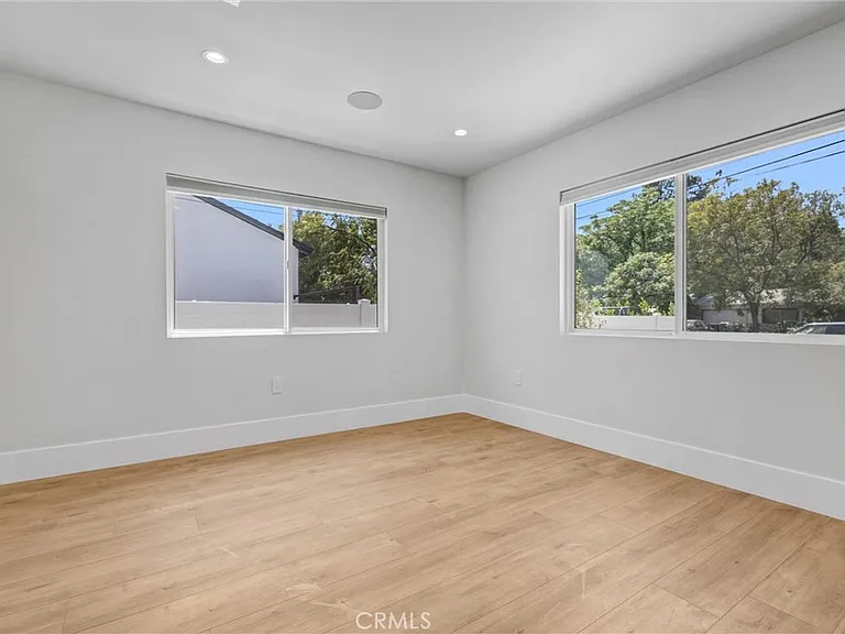 7508 1/2 Claire Ave — Photo 3