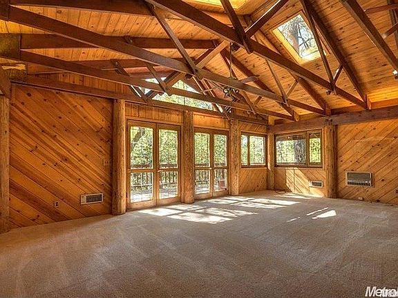 3rd image of 5111 Lilly Lavelle Ln