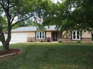 6604 Rockingham Dr, Fort Wayne, IN 46835