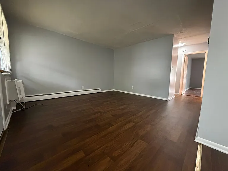 Cedar Chase Apartments — Photo 12