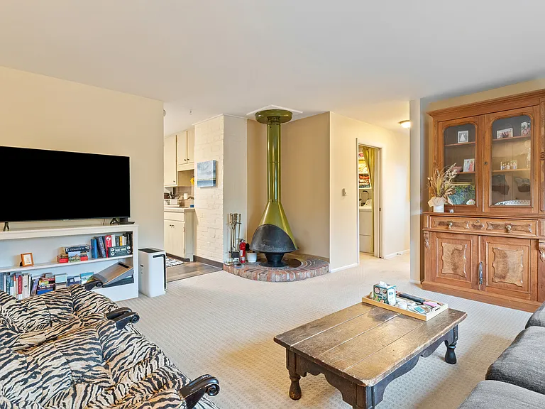 1828 Pine St #3 — Photo 5