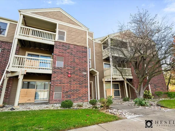 206 Glengarry Dr APT 306, Bloomingdale, IL 60108