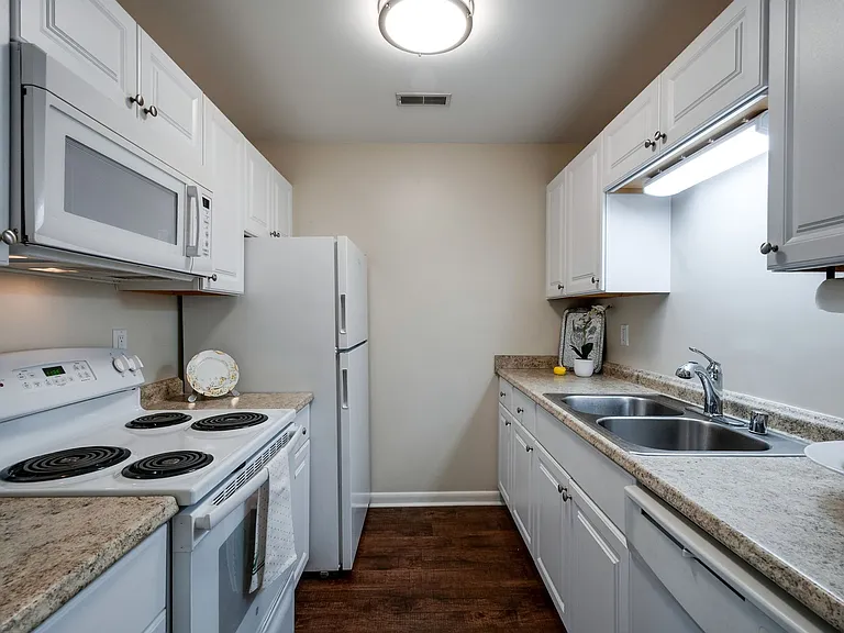 514 N Petway St — Photo 16