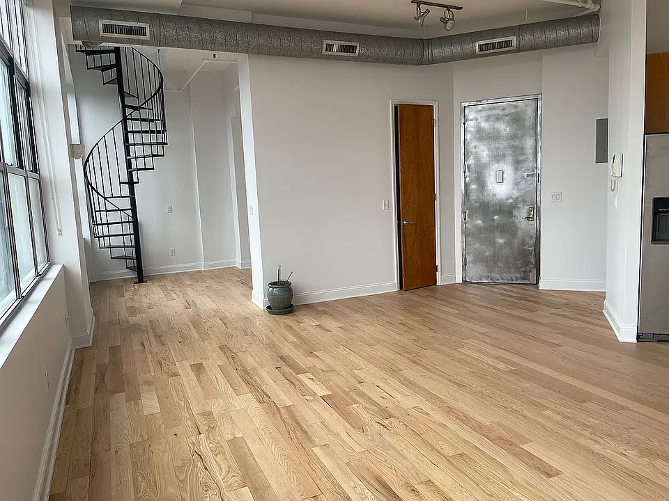 1st image of 176 Johnson St APT 8D
