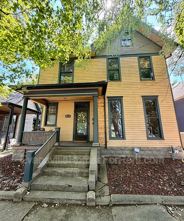 319 Adams Ave
