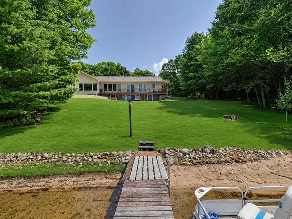 6739 Maple Rd, Rhinelander, WI 54501