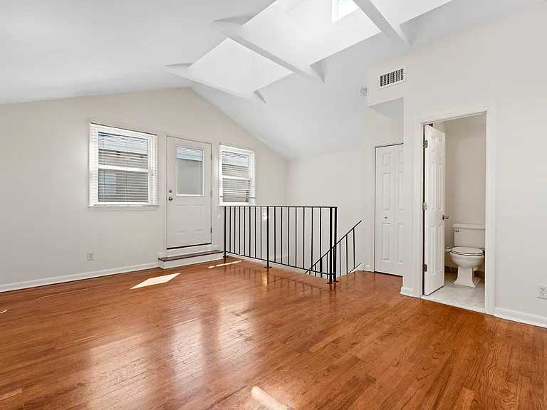 186 Wayne St #425D — Photo 15