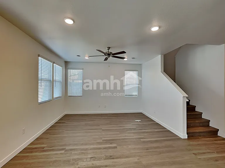 18483 W Honeysuckle Dr — Photo 6