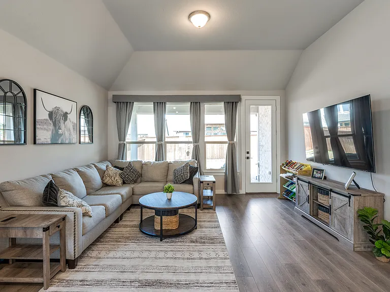 3509 Clara Dr — Photo 10