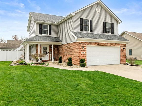 2nd image of 204 S Stonegate Dr