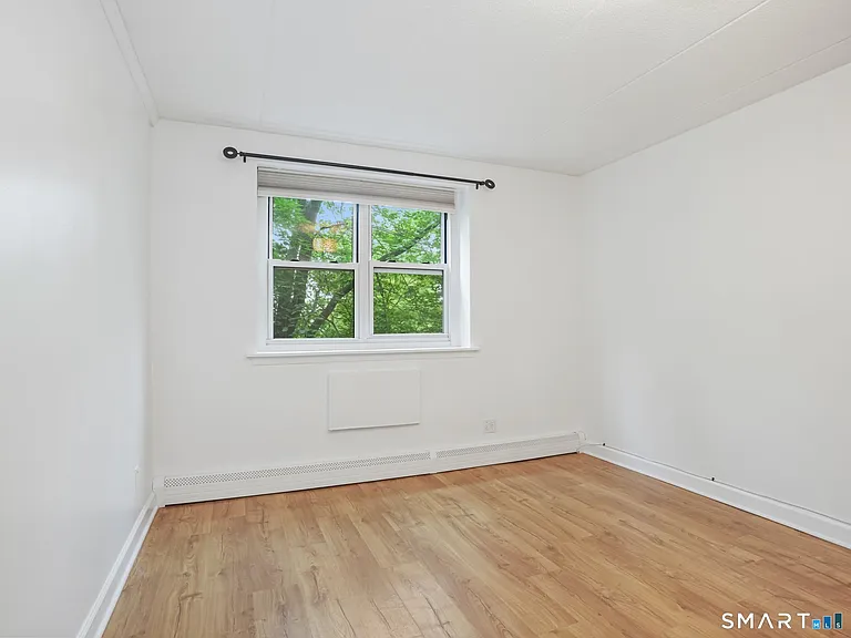 27 Northill St #2J — Photo 16