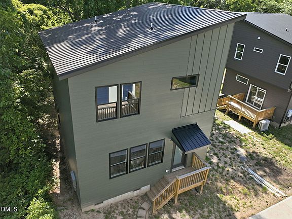 5th image of 1013 A Carroll St