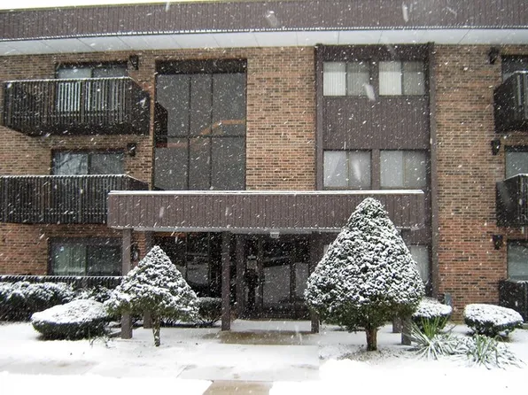 1422 Woodbridge Rd APT 1G, Joliet, IL 60436