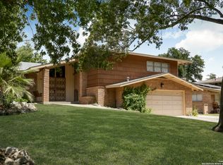 308 Towne Vue Dr, Castle Hills, TX 78213