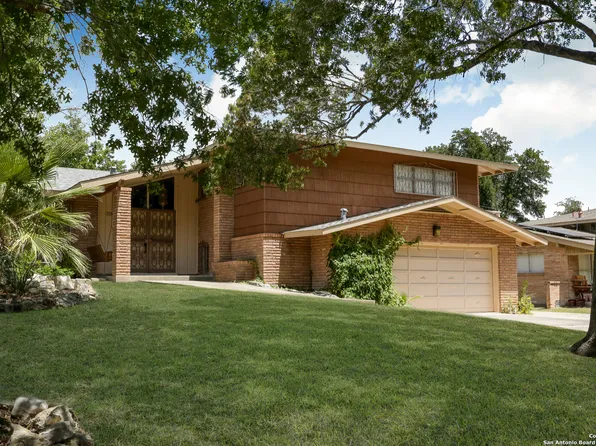 308 Towne Vue Dr, Castle Hills, TX 78213