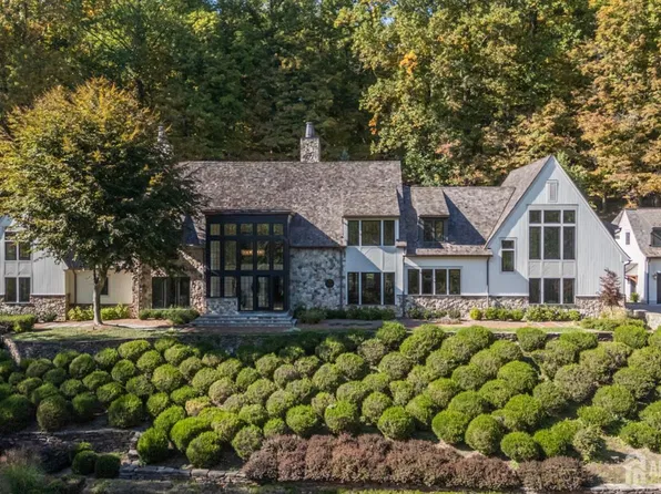 171 Campbell Rd, Far Hills, NJ 07931