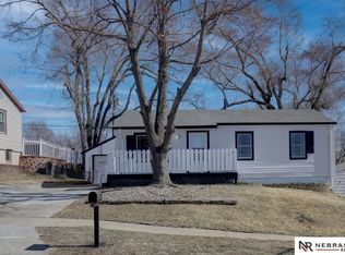 7639 S 42nd St, Bellevue, NE 68147
