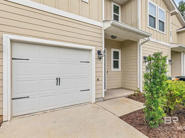 25806 Pollard Rd #22 — Photo 2