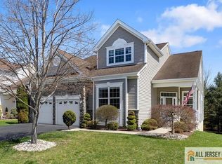 141 Timber Hill Dr, Monroe Township, NJ 08831