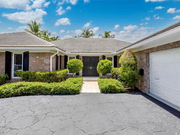 44 Cayuga Road, Sea Ranch Lakes, FL 33308
