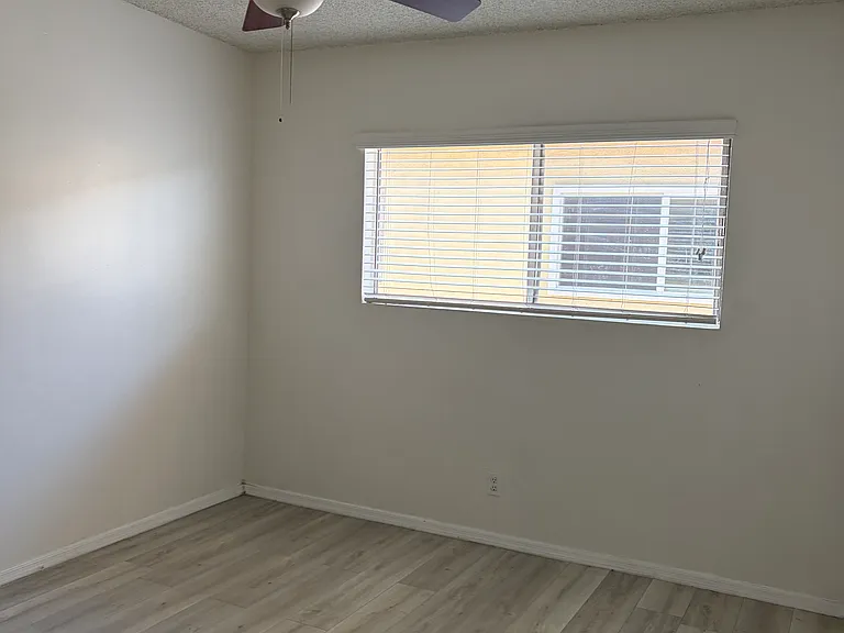 11045 Lower Azusa Rd #7 — Photo 4
