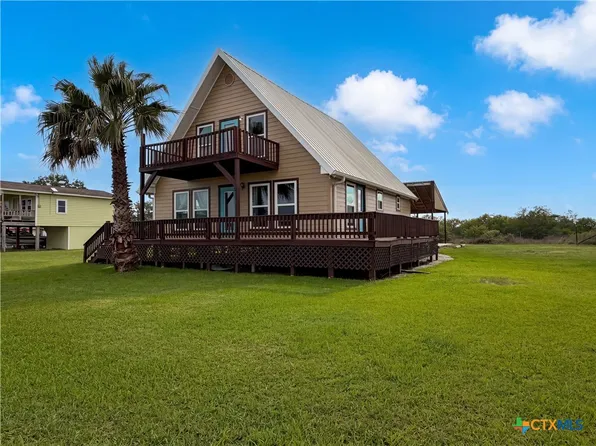 552 Marshall Johnson Ave S, Port Lavaca, TX 77979