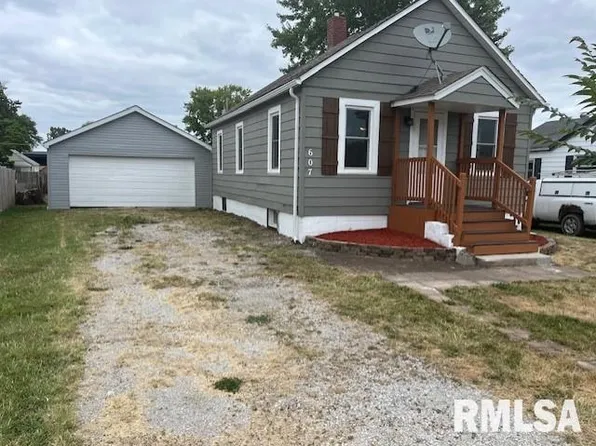 607 9th Ave W, Milan, IL 61264
