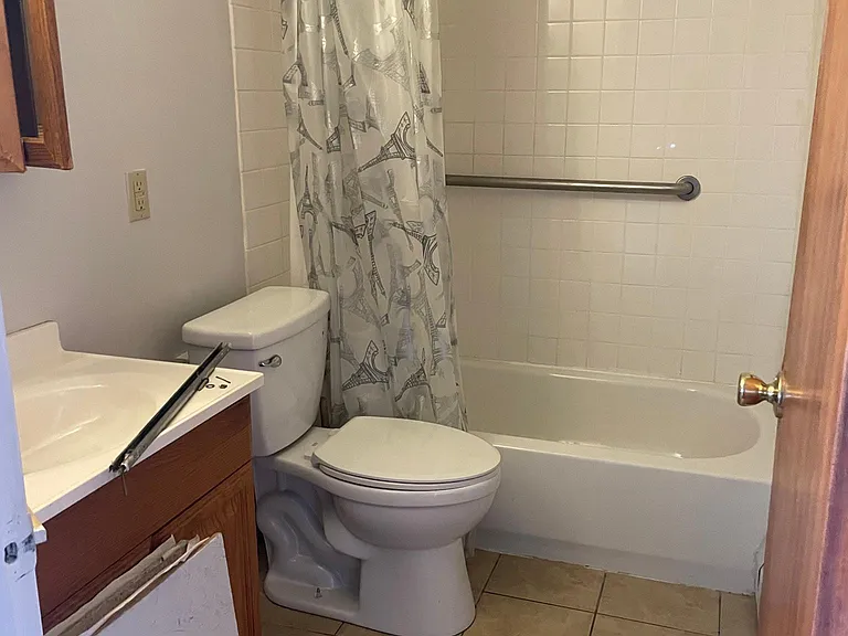6127 N Whitham Dr #7 — Photo 7