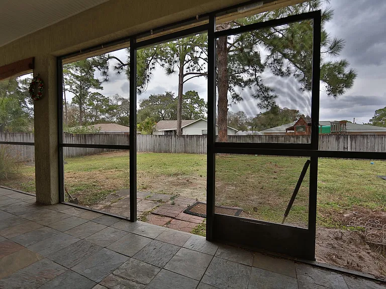 4465 Longford Dr — Photo 15