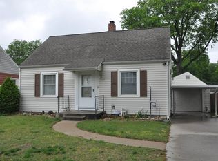 1191 SW Webster Ave, Topeka, KS 66604