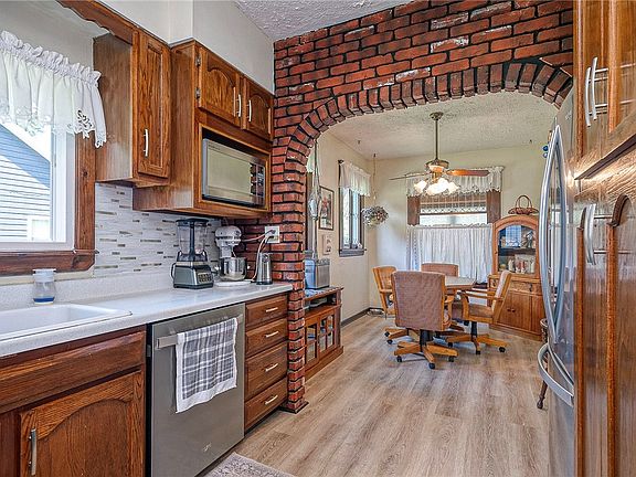 3rd image of 326 Virginia Ave
