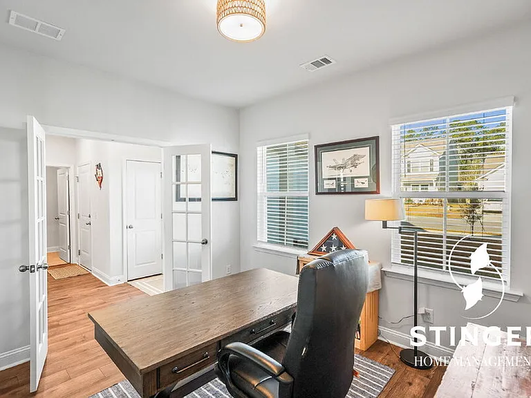 1174 Danner Dr — Photo 5